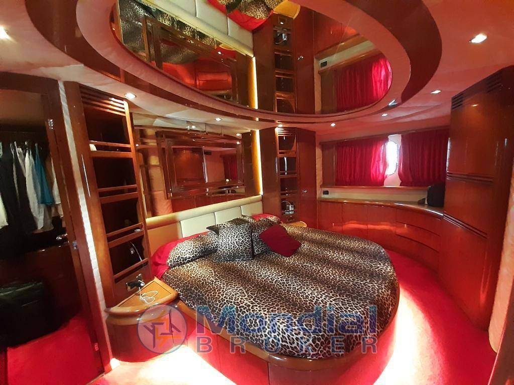 Azimut Azimt 74 solar