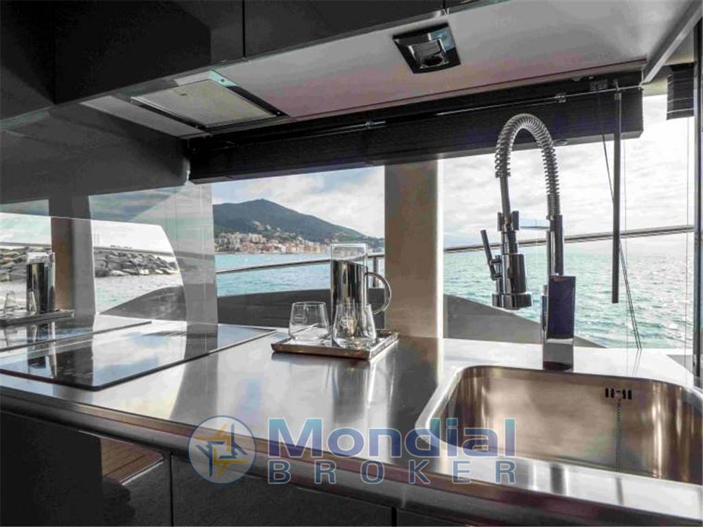 Sessa marine 54 fly