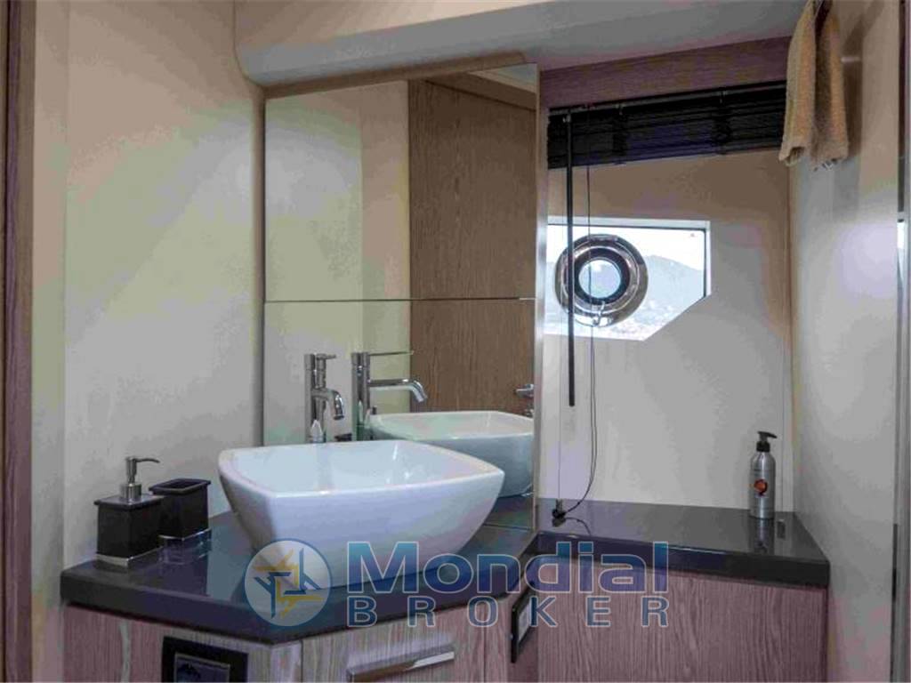 Sessa marine 54 fly