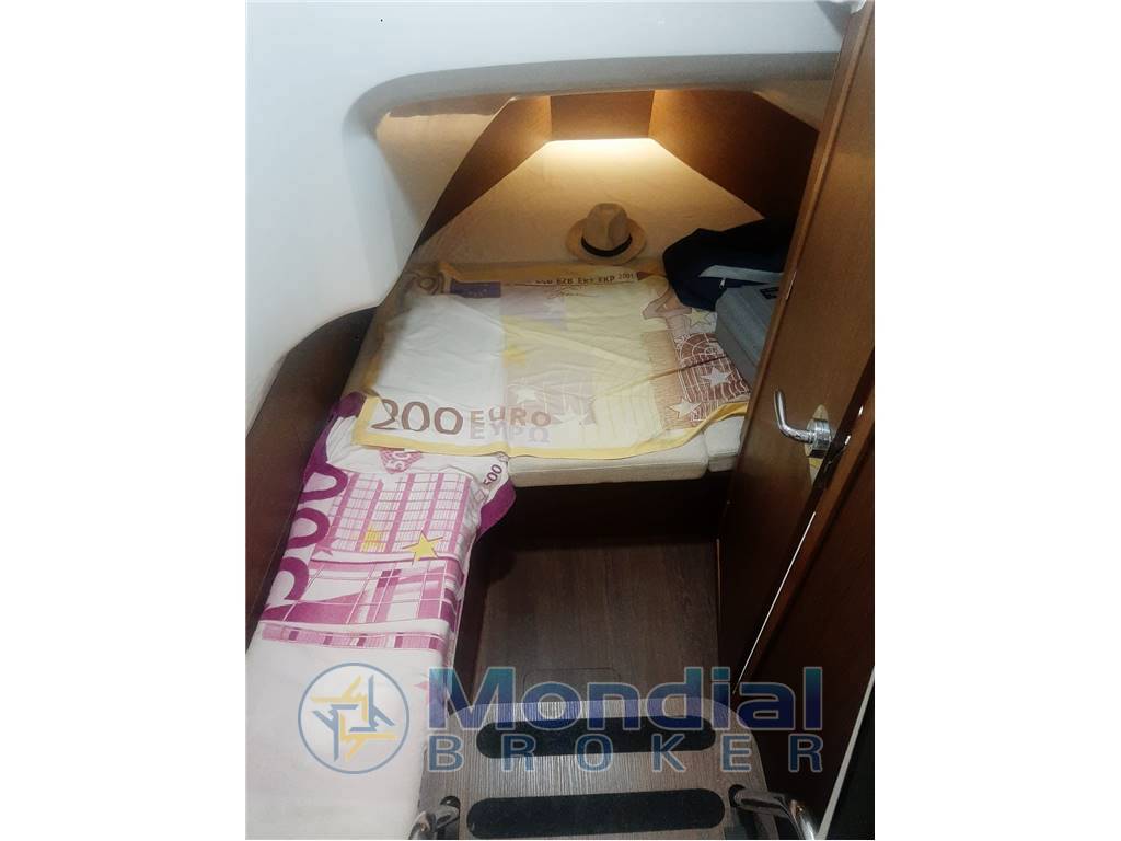 Jeanneau Camarat 9.0