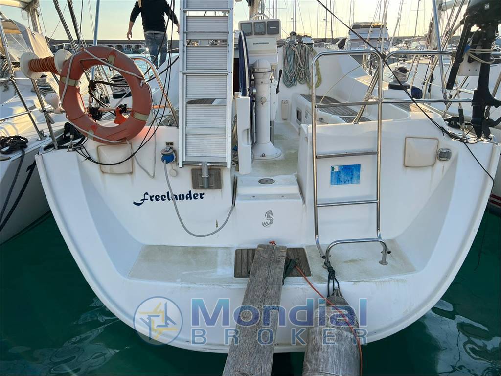 Beneteau Oceanis 393