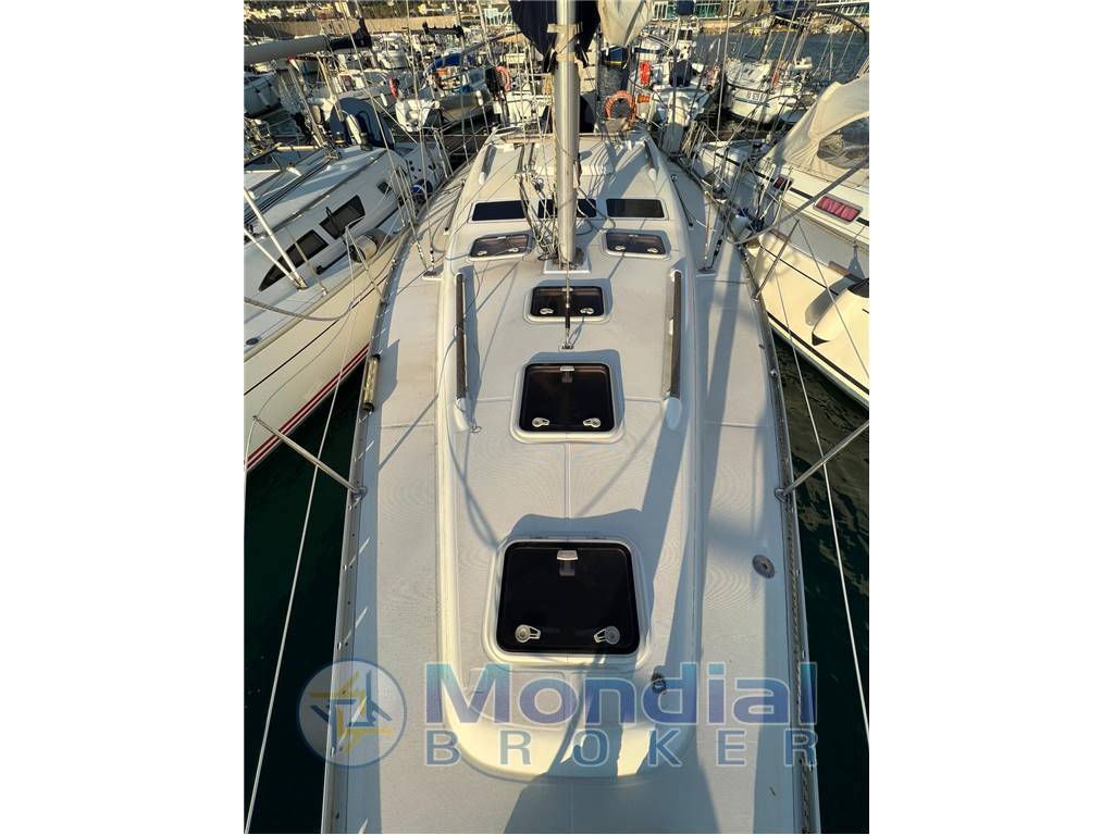 Beneteau Oceanis 393