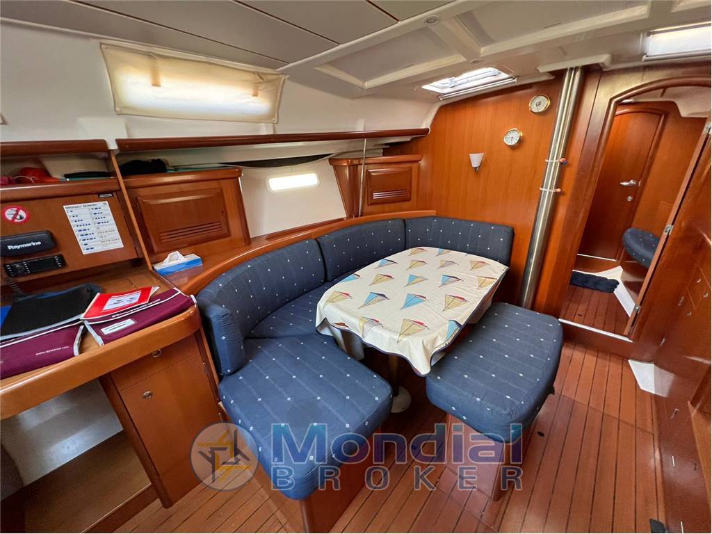 Beneteau Oceanis 393