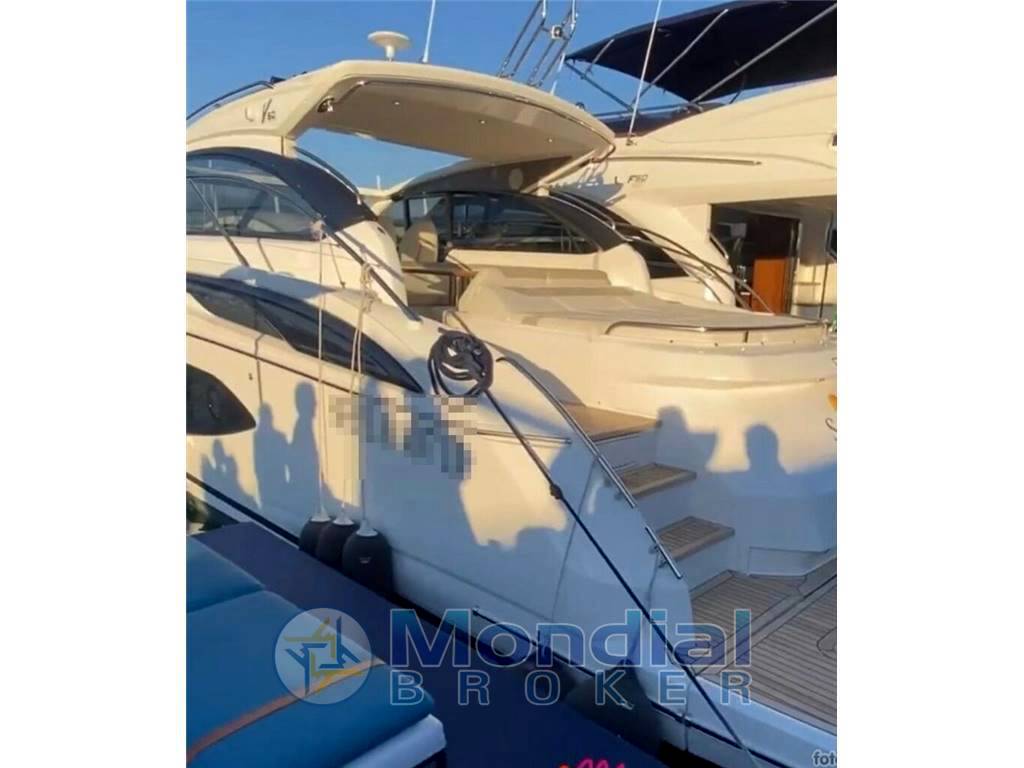 Princess V50 open