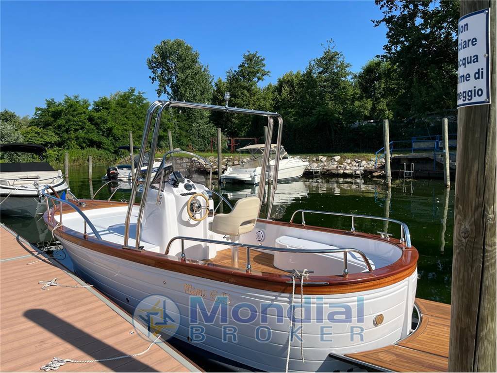 Mimi Libeccio 6.5 center console