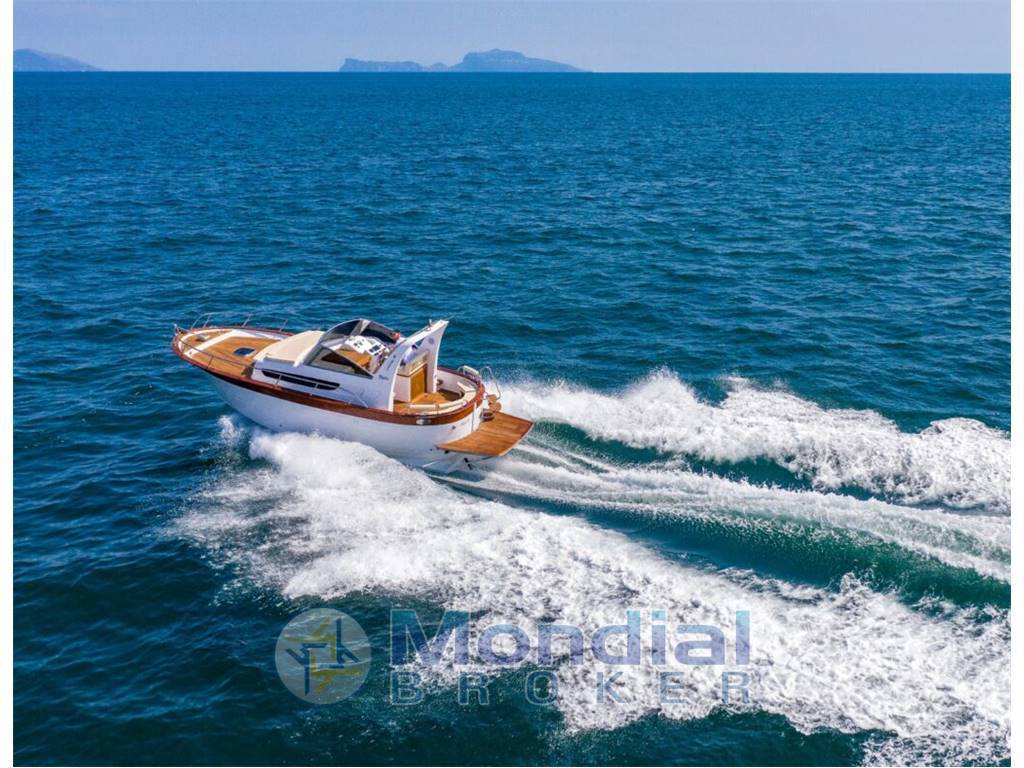 Mimi Libeccio 9.5 cabin